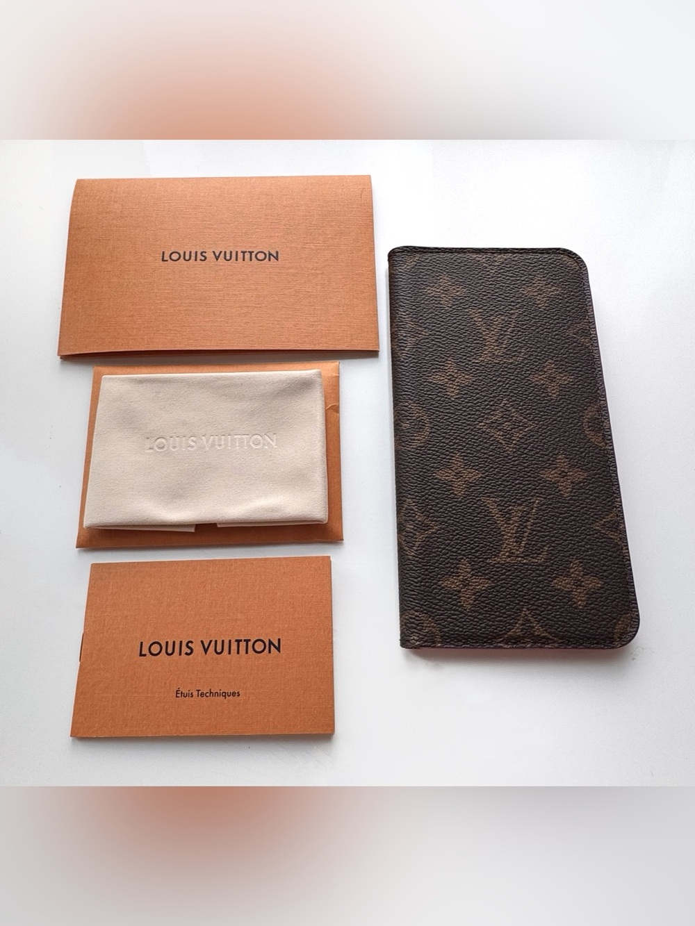 Louis Vuitton Monogram Canvas IPhone 7/8+ Case Magenta Interior AUTHENTIC